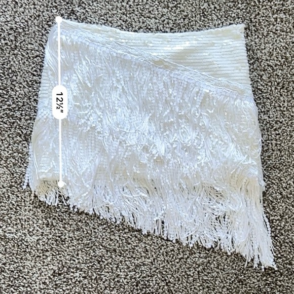Superdown Akira Fringe Mini Skirt – Sequin Fringe Micro Mini - White - Size XS - Picture 11 of 11